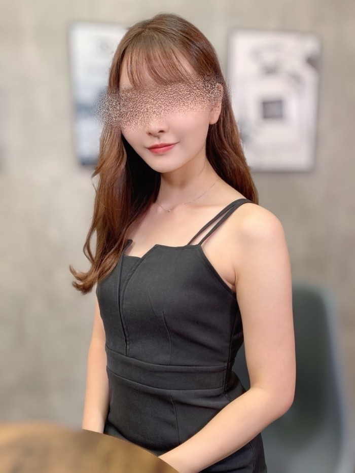 西内 芽衣奈_六本木高級デリヘルフィレンツェ_西内さん2