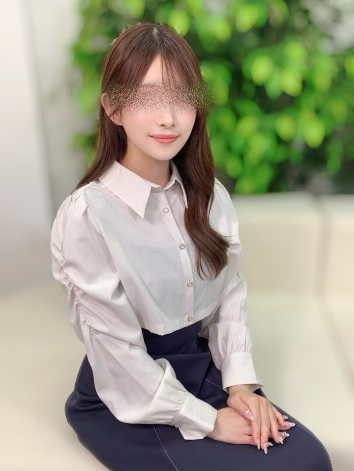 上條れな(22)
